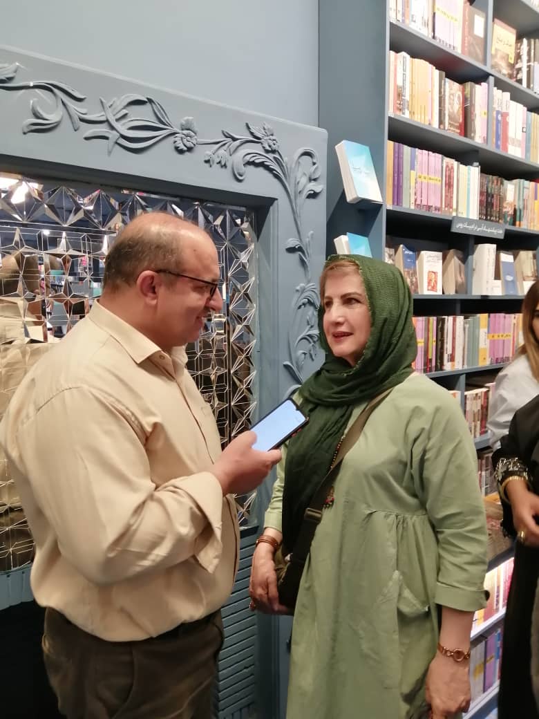 پر سوم سیمرغ در شیراز 