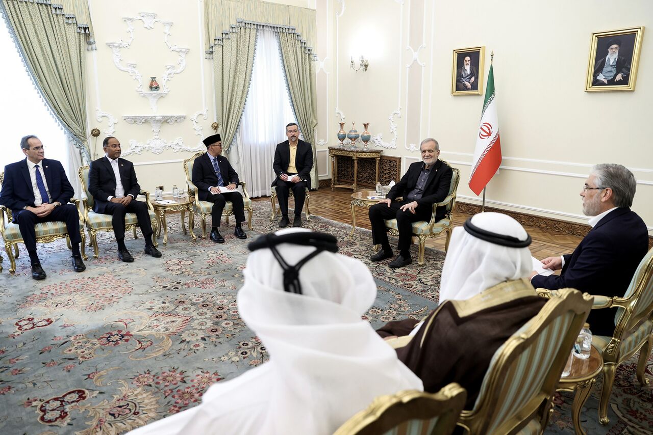 پزشکیان:ایران آماده هر نوع همکاری با کشورهای اسلامی است