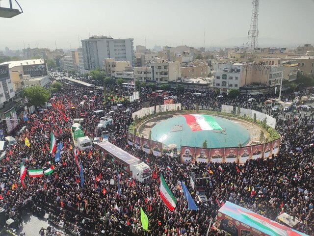وداع مردم تهران با قهرمانان مقاومت؛بدرقه سرداران و دانشمندان شهید