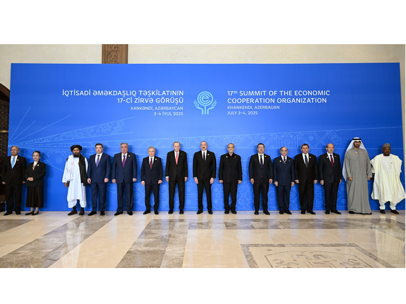 هفدهمین اجلاس سران کشورهای سازمان همکاریهای اقتصادی (اکو)