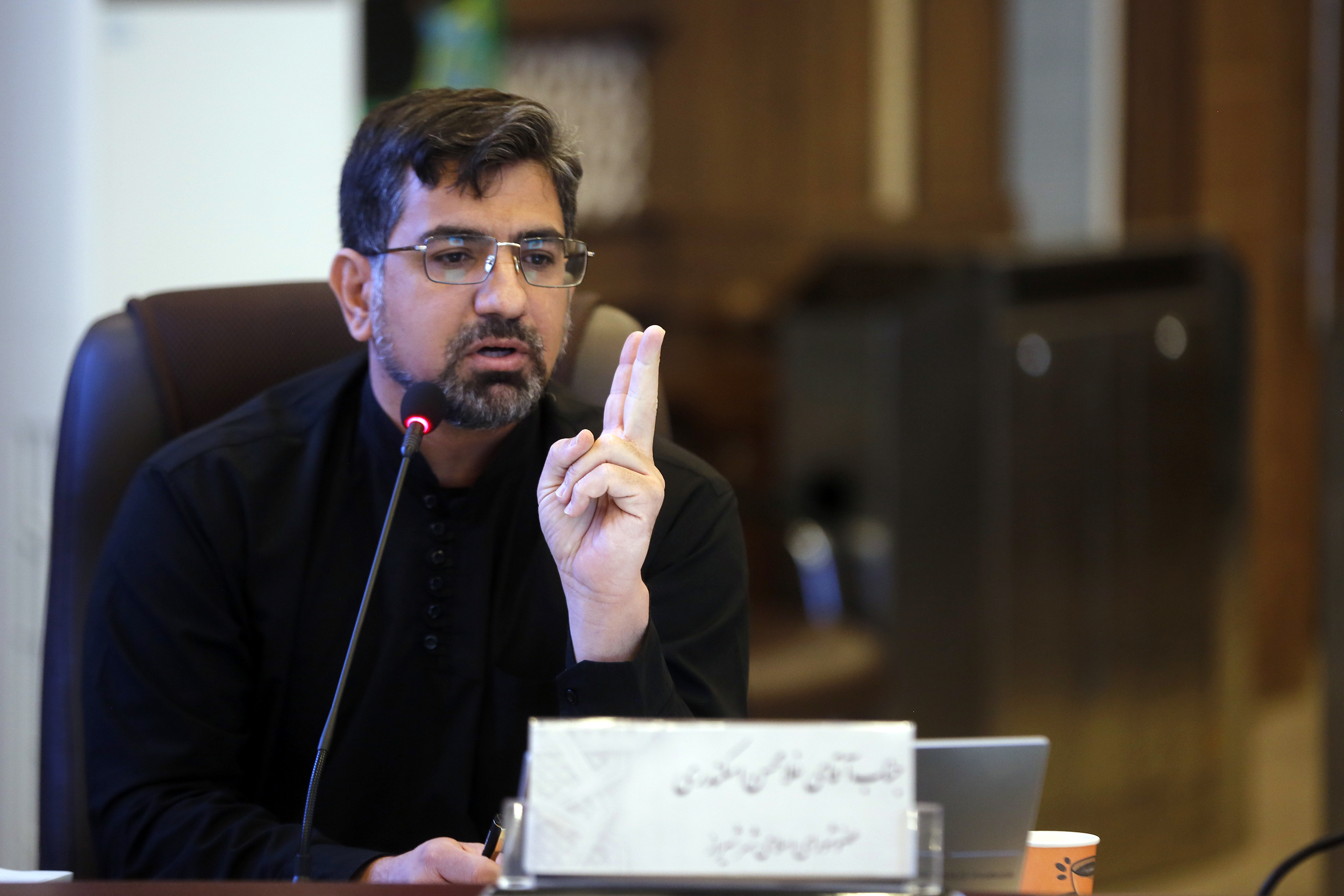 مرد همیشه درد سر ساز شورای شهر شیراز