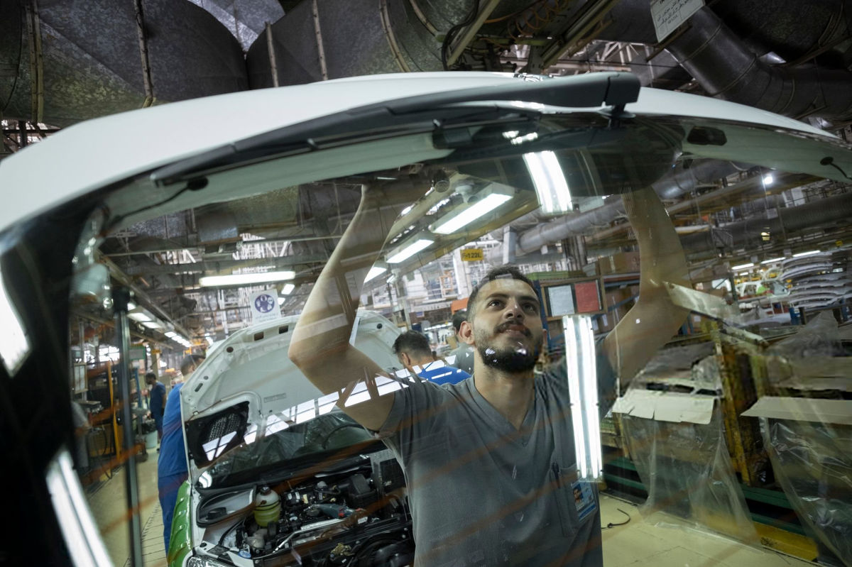 ایران‌خودرو و سایپا؛ ساعتی دو میلیارد تومان زیان