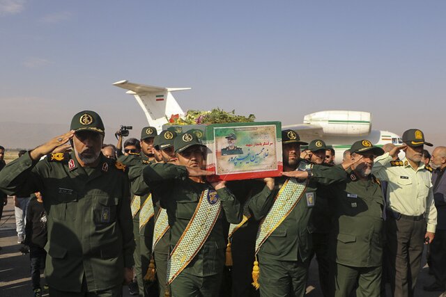 تشییع پیکر شهید سرلشکر غلامحسین غیب‌پرور در شیراز