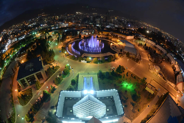 شرکت سهامی نمایشگاه‌های بین‌المللی تهران باید به بخش خصوصی واگذار شود