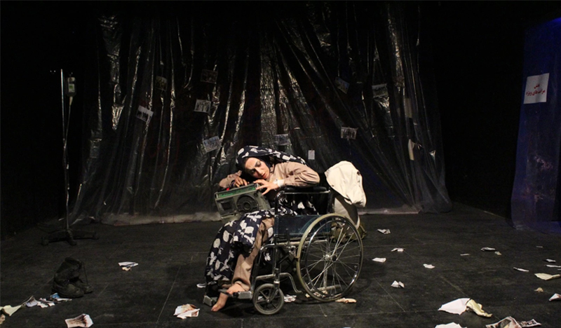 نگاهی به نمایش وقت میقات ربنا و نقش زنان در جنگ تحمیلی