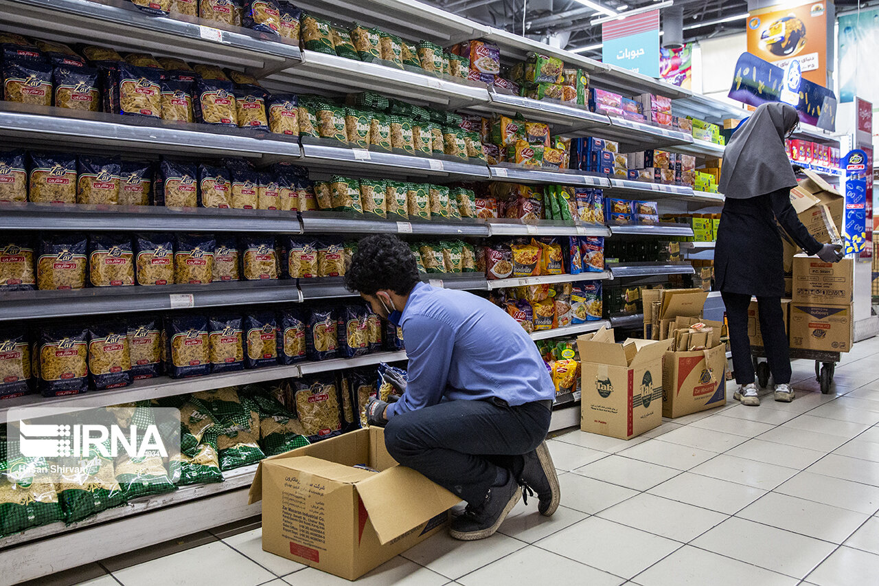 وفور کالا در بازار؛ آرامش در سفره مردم