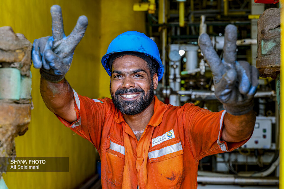 اجرای تعمیرات اساسی سکوهای فازهای ۱۵ و ۱۶ پارس جنوبی