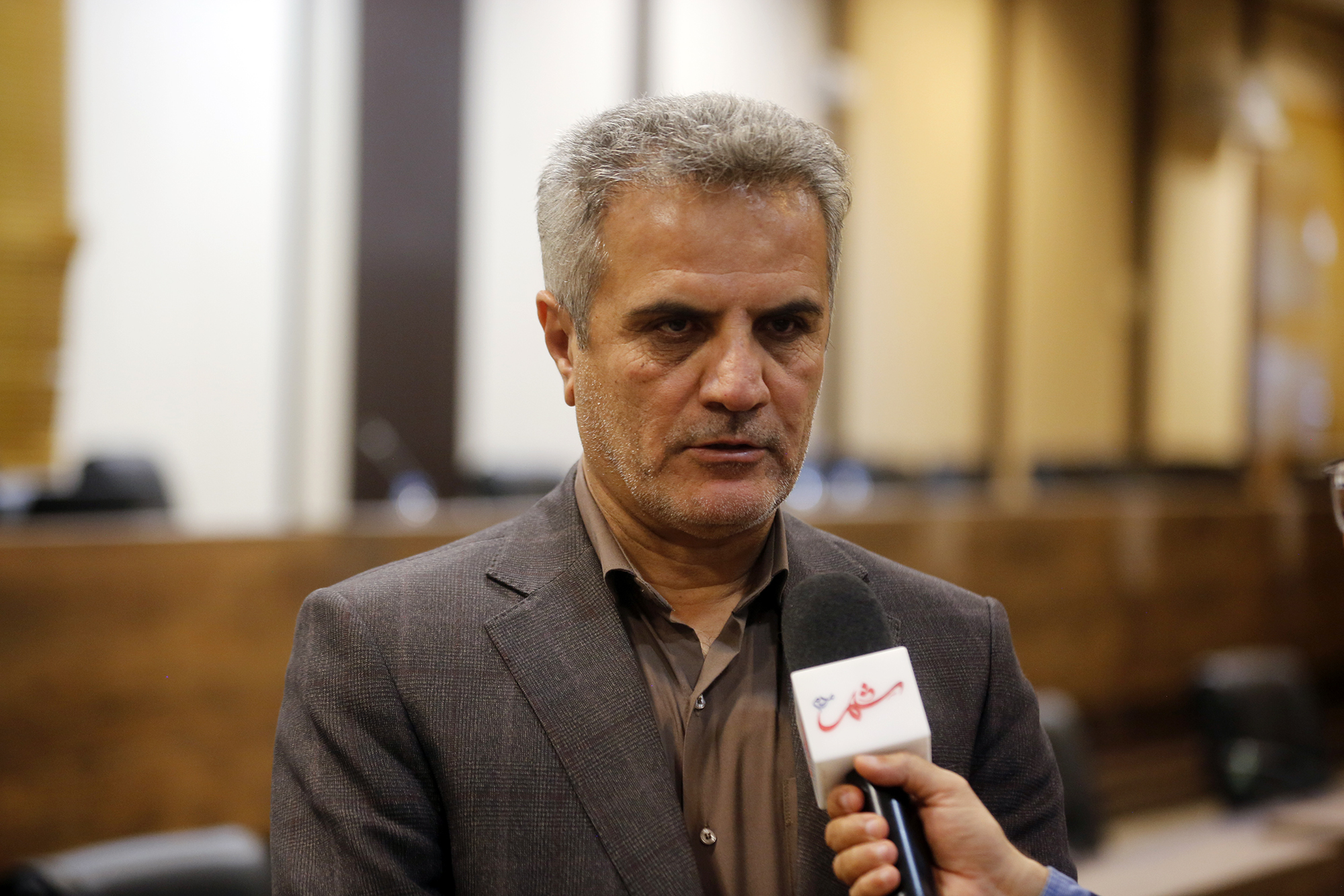  از کدام مشکل شیراز بگویم؟ از ترافیک؟ بیکاری؟ گرانی؟ مسکن؟ کودکان کار؟ یا معتادان متجاهر؟…