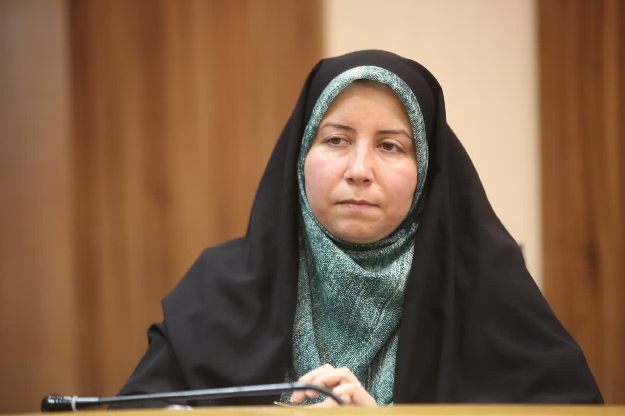 زمانی برای دیده شدن دختران فارس