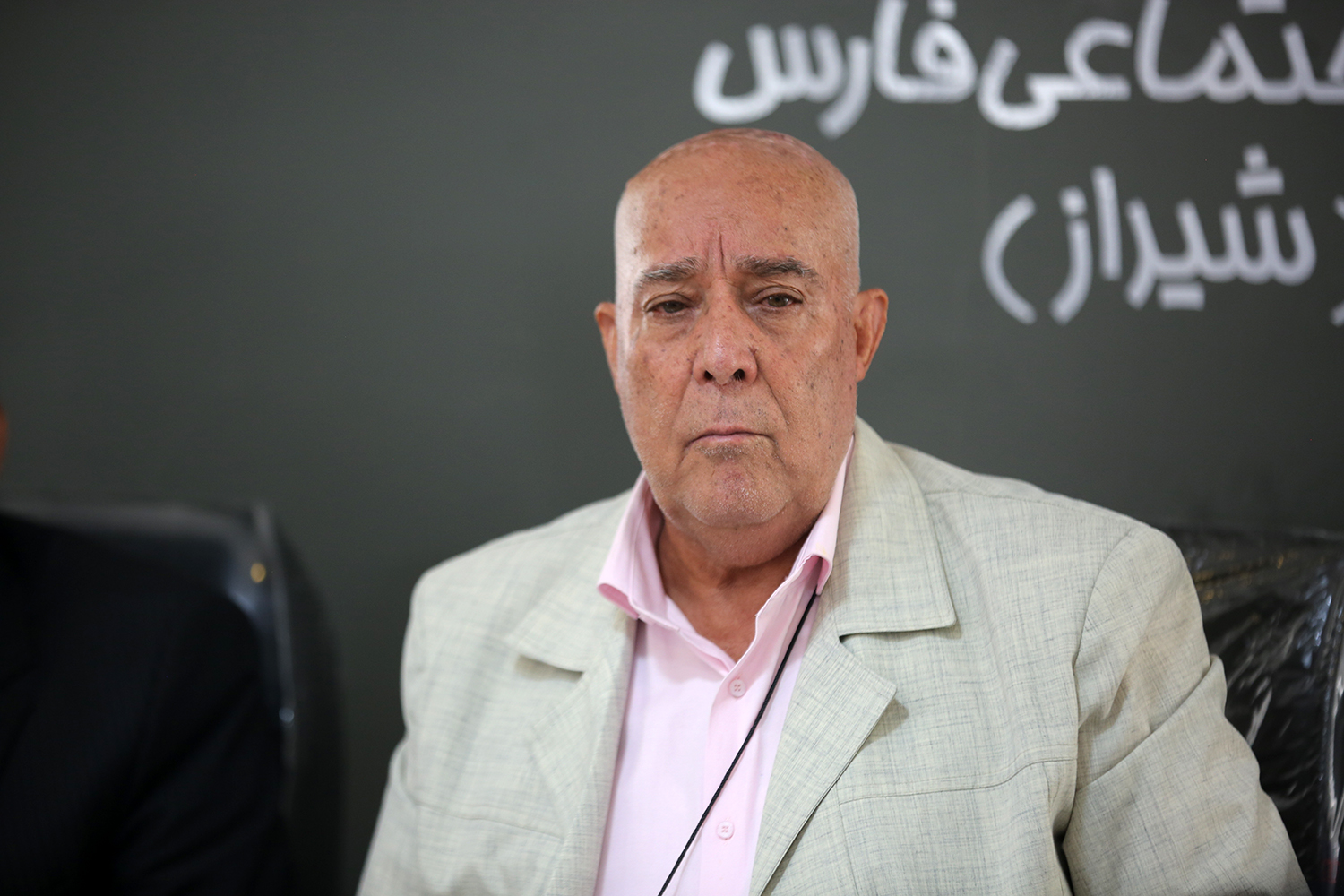 نمایندگان مجلس وقتی رای می‌خواهند خودشان و پدرشان همه کارگرند، اما وقتی به مجلس می‌روند و  ازآنها کمک می‌خواهیم همه می‌شوند بچه مهندس!