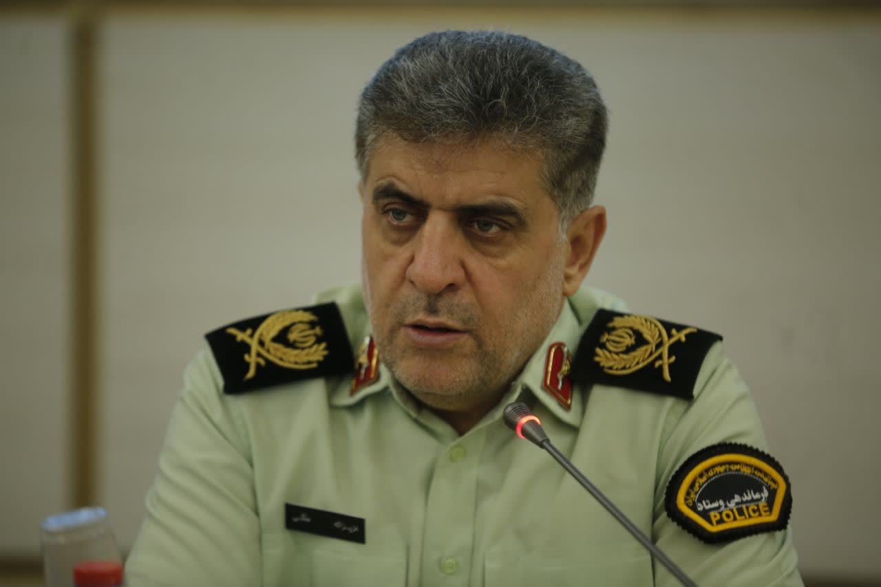 پلیس مقتدر، مردم همدل