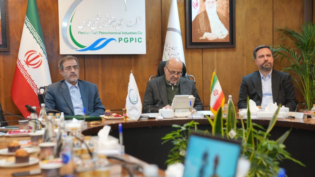 امضای تفاهم‌نامه سه‌جانبه پازارگاد، ماهشهر و جهاد دانشگاهی برای گسترش آموزش‌های تخصصی و عمومی