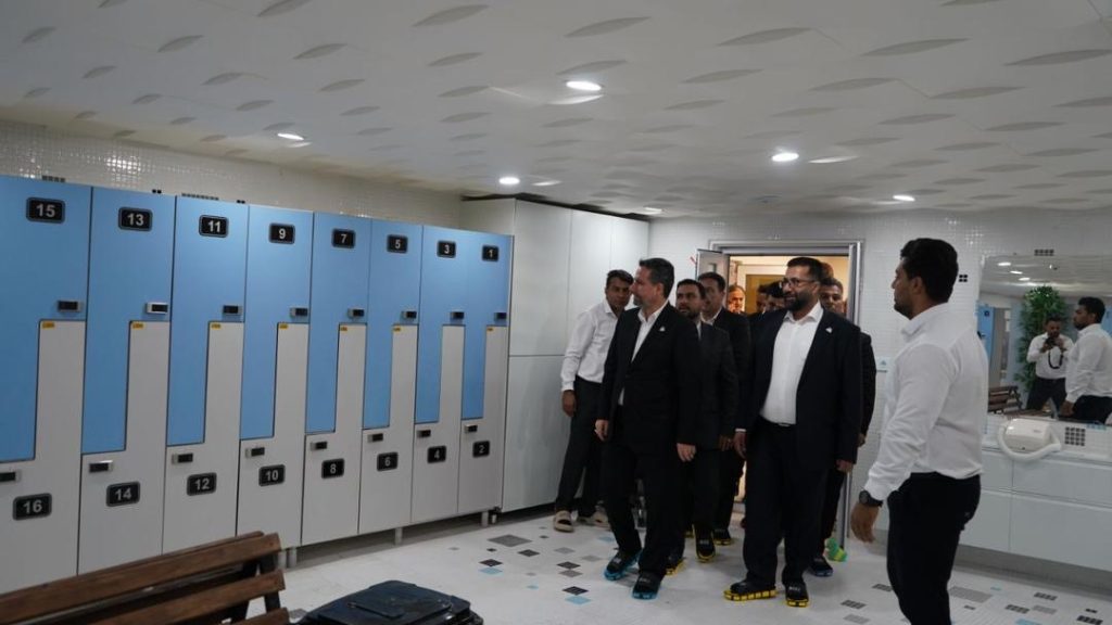 پازارگاد، استخر شهرک پردیس جم را پس از ۱۵ سال نوسازی کرد