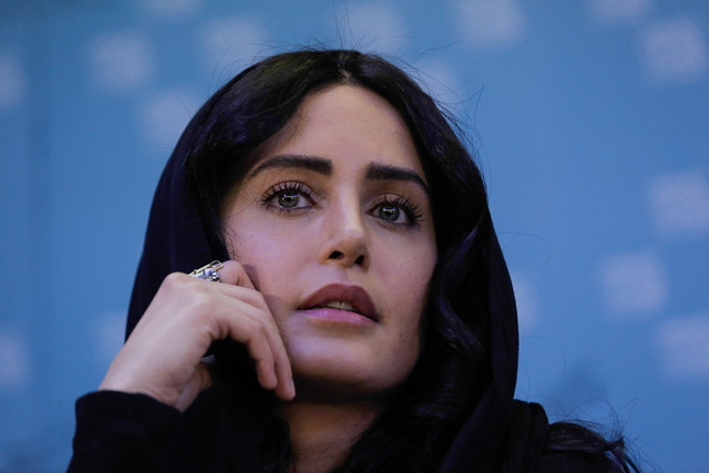 چالش الناز شاکردوست با یک مرد!