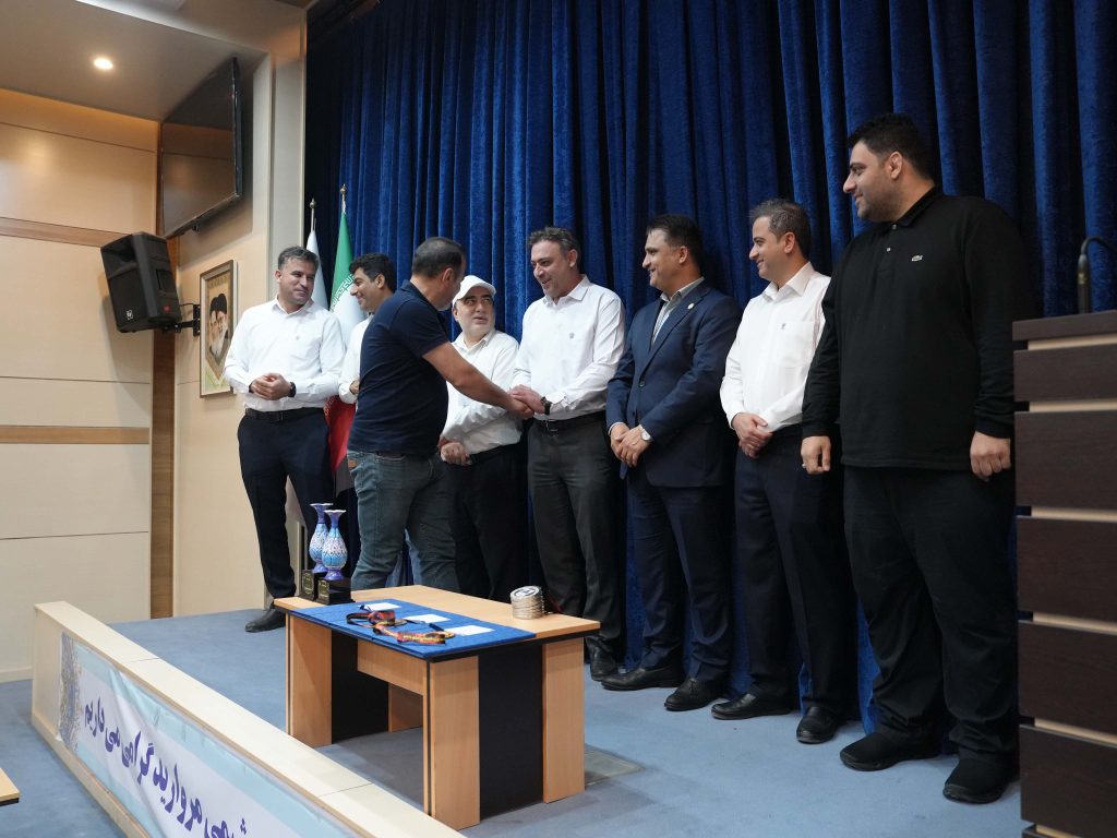 مراسم تقدیر و اهدای جوایز قهرمانان المپیاد آتش‌نشانی و ایمنی منطقه ویژه اقتصادی با حضور حسام خوشبین‌فر، مدیرعامل شرکت پتروشیمی مروارید برگزار شد.