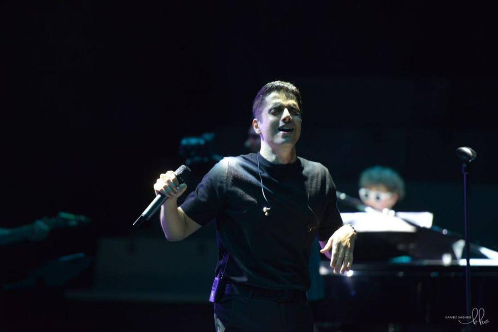 اولین اجرای اختصاصی رضا فانید، شامگاه ۲۱ آبان ماه سال جاری در سالن «بلک‌باکس» ایران‌مال برگزار شد.