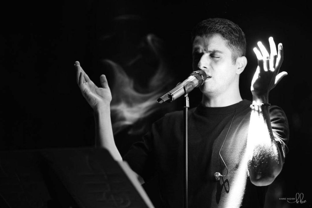 اولین اجرای اختصاصی رضا فانید، شامگاه ۲۱ آبان ماه سال جاری در سالن «بلک‌باکس» ایران‌مال برگزار شد.