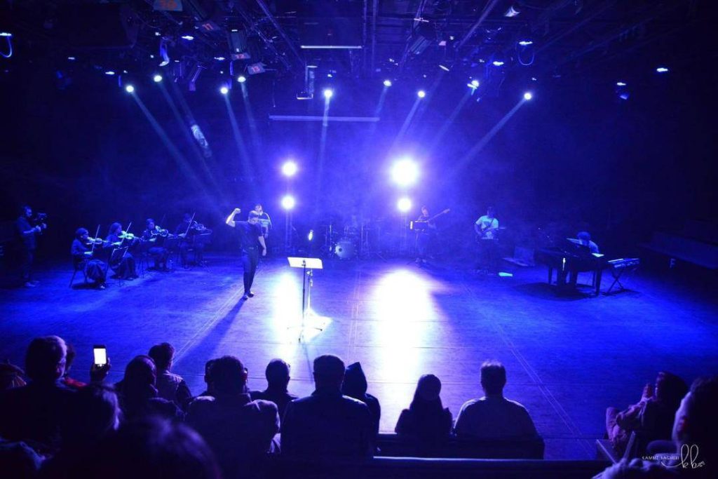 اولین اجرای اختصاصی رضا فانید، شامگاه ۲۱ آبان ماه سال جاری در سالن «بلک‌باکس» ایران‌مال برگزار شد.