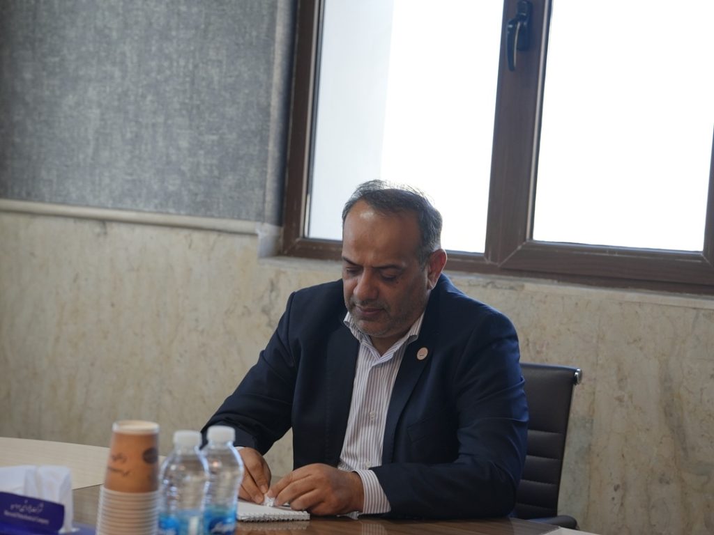 گامی مؤثر در مسیر پاسخگویی؛ میز خدمت منابع انسانی در پتروشیمی مروارید برگزار شد