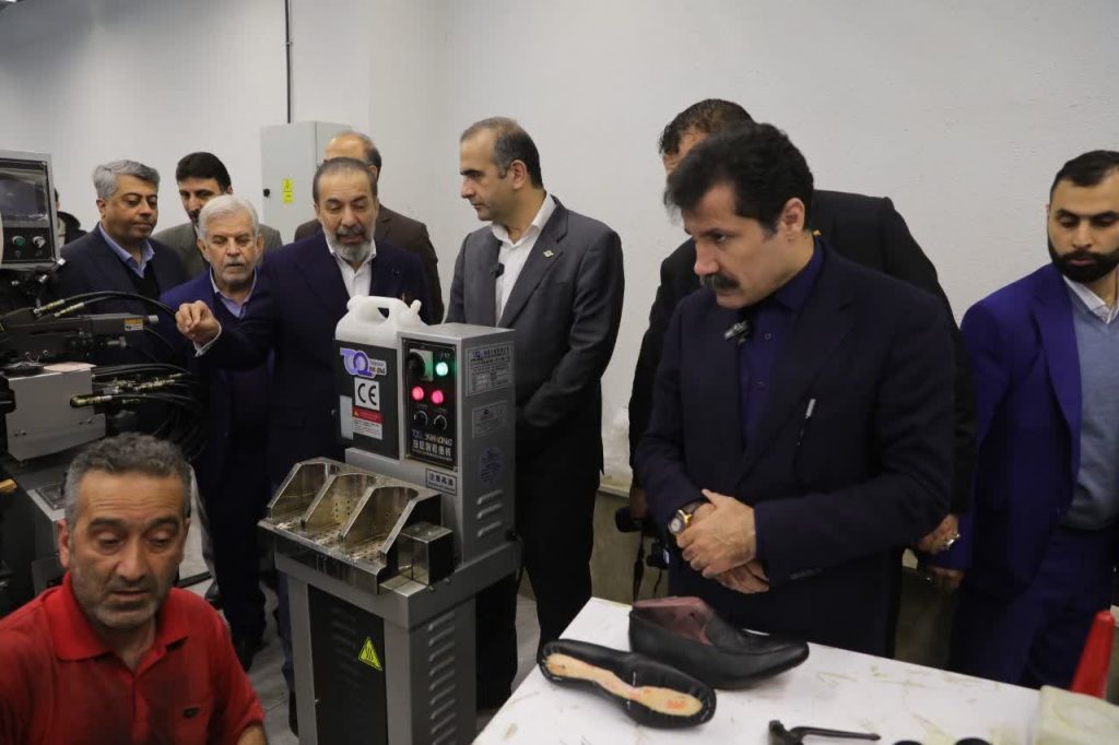 با حضور معاون رییس جمهور صورت گرفت: افتتاح و آغاز عملیات اجرایی 46 طرح سرمایهگذاری و زیرساختی با ارزش 1890میلیارد تومان و اشتغالزایی مستقیم 199 نفر
