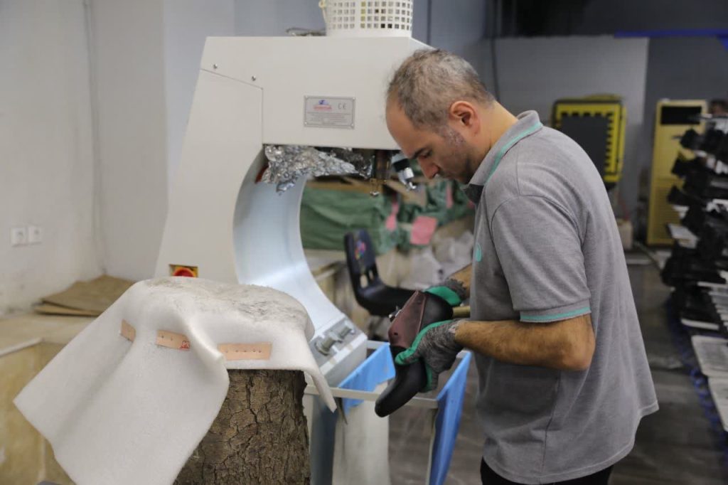 با حضور معاون رییس جمهور صورت گرفت: افتتاح و آغاز عملیات اجرایی 46 طرح سرمایه‌گذاری و زیرساختی با ارزش 1890میلیارد تومان و اشتغالزایی مستقیم 199 نفر