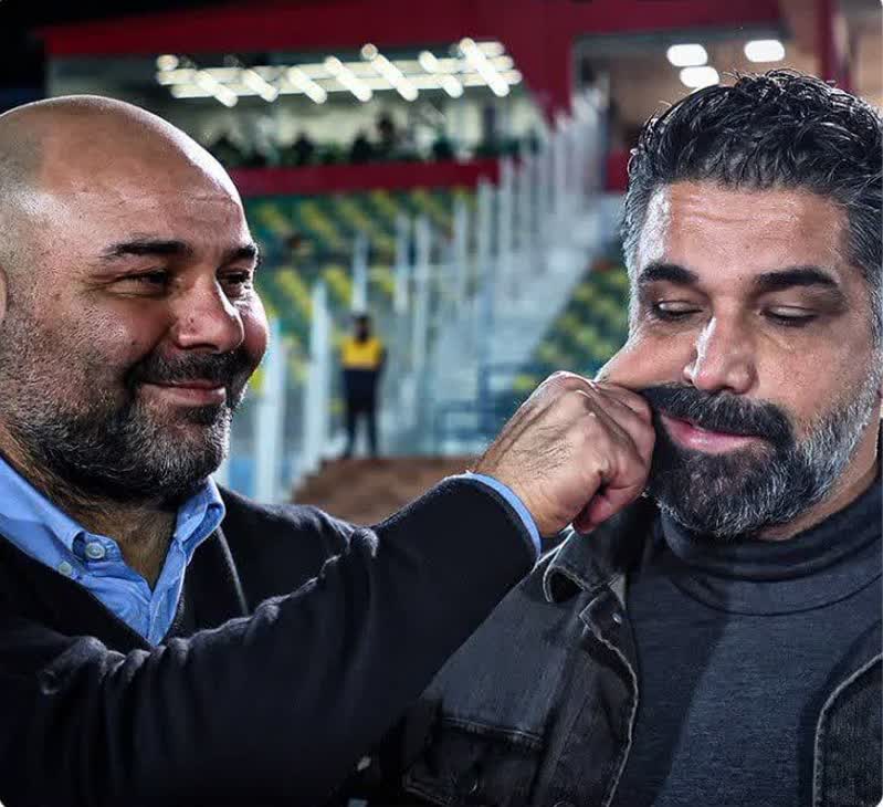 امتیاز می‌خواهید، آبی بپوشید 