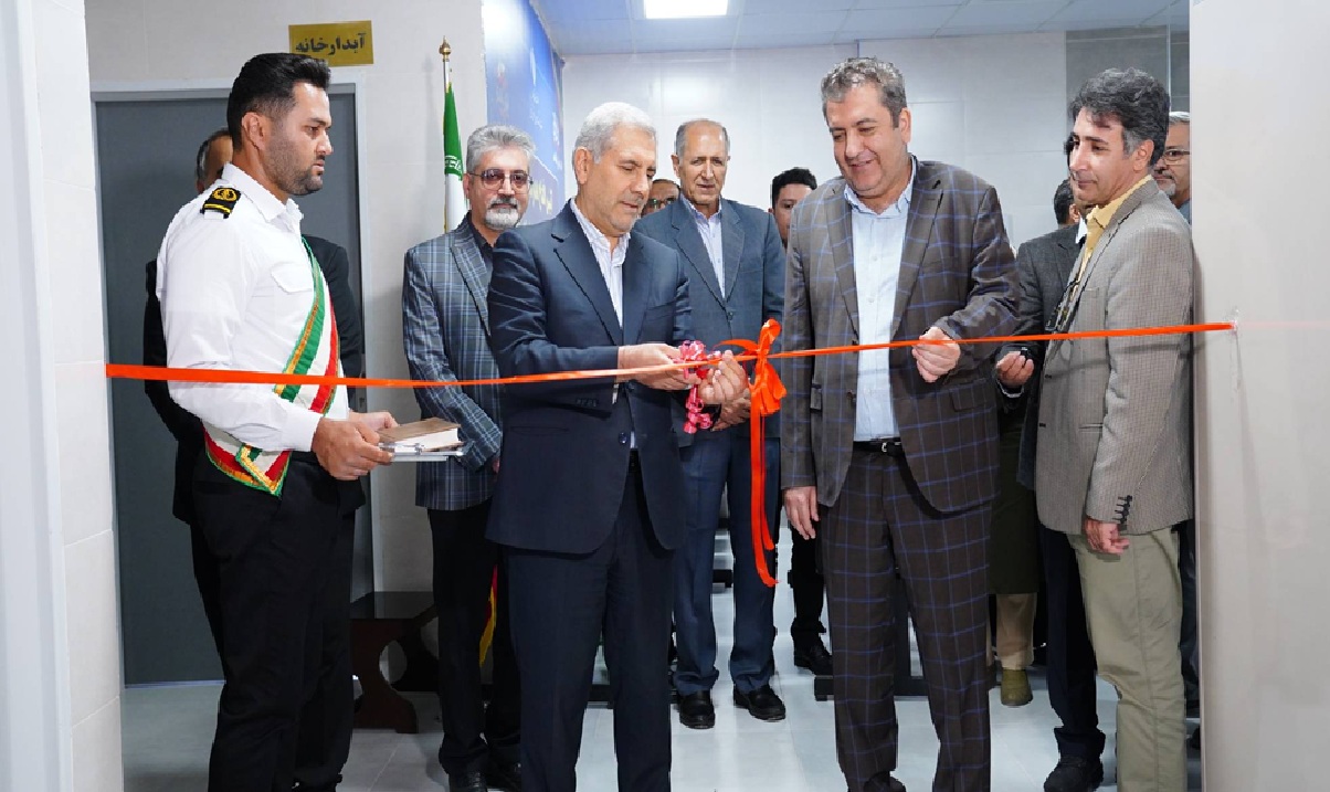 افتتاح همزمان پروژه‌های بهداشتی، درمانی و مراکز سراج فارس با حضور وزیر بهداشت