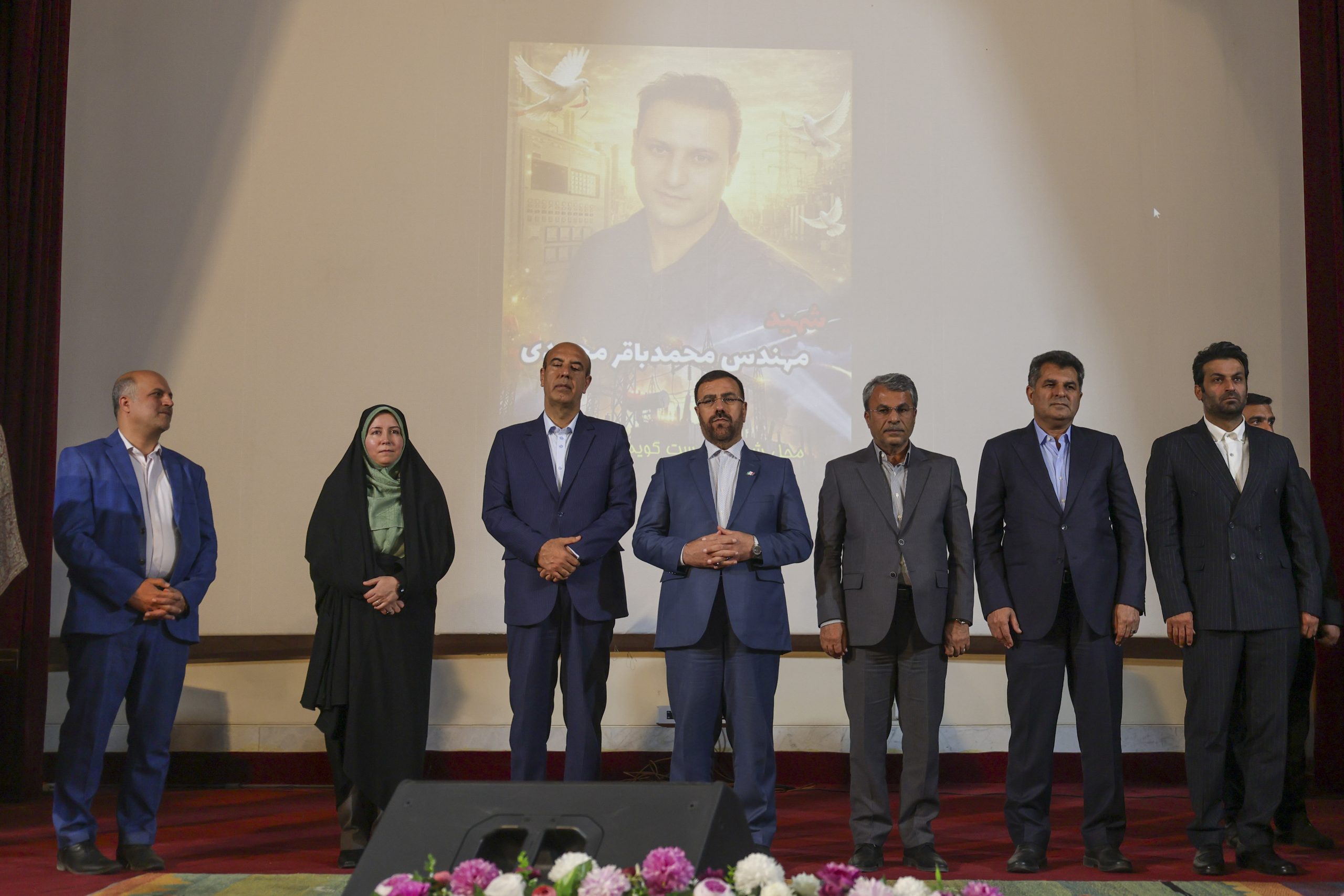 حرفه روابط‌عمومی با عشق و فداکاری آمیخته است/ دستورات دکتر امیری برای حل چالش‌های بودجه‌ای و ساختاری اطلاع‌رسانی/ ابلاغ دستورالعمل برای تقویت اعتماد عمومی و سرمایه‌اجتماعی