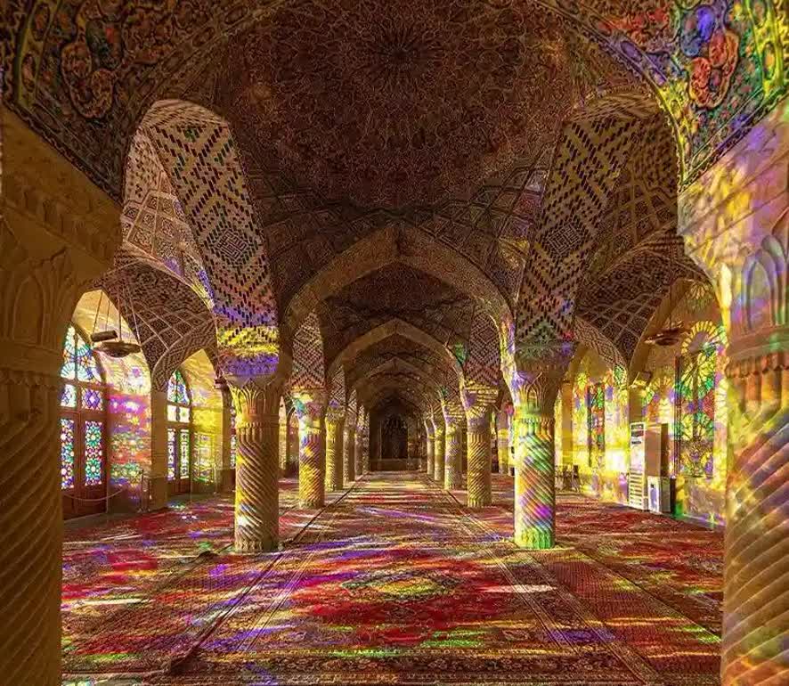 مسجد؛ «کانون توسعه و راهبری محله» در حکمرانی شهری نوین