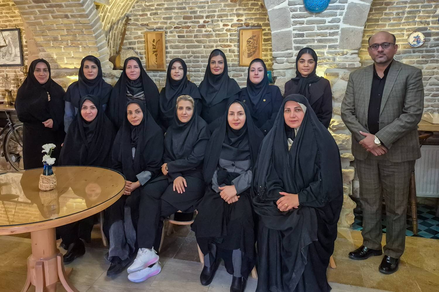 مدیر کل امور بانوان و خانواده استانداری فارس: میزهای گفت‌وگو بستر انتقال تجربه زیسته دختران جوان به فرآیندهای تصمیم‌سازی است