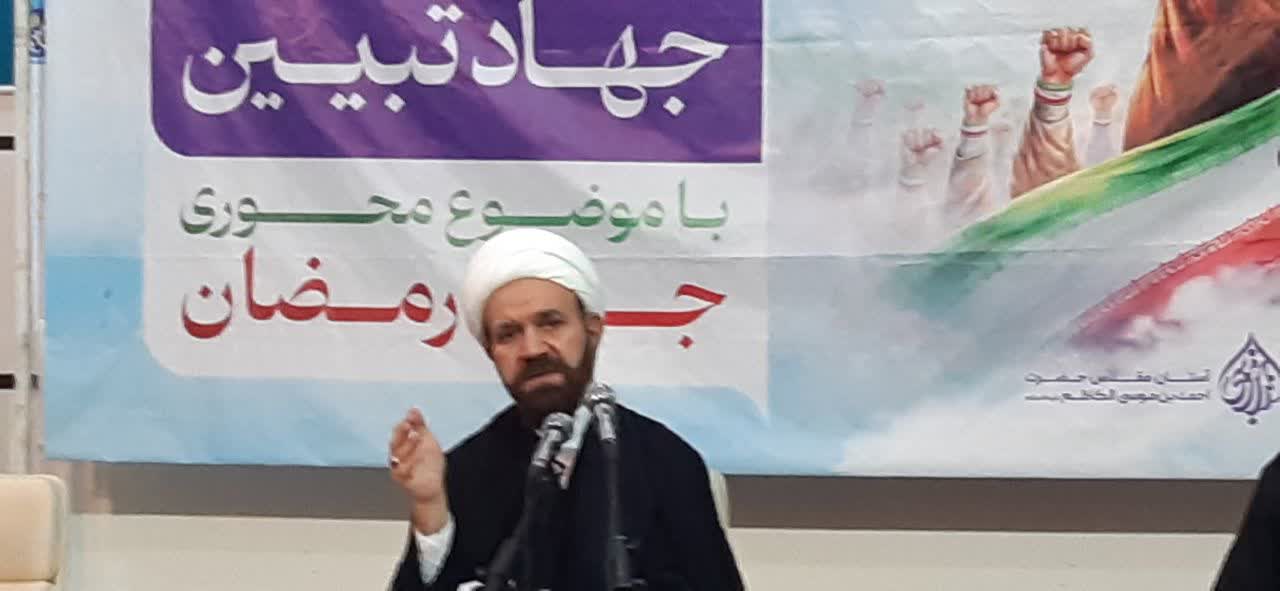 مسوولان از حلقه‌های بسته مدیریتی خارج شوند و  به مطالبات مردم بپردازند   