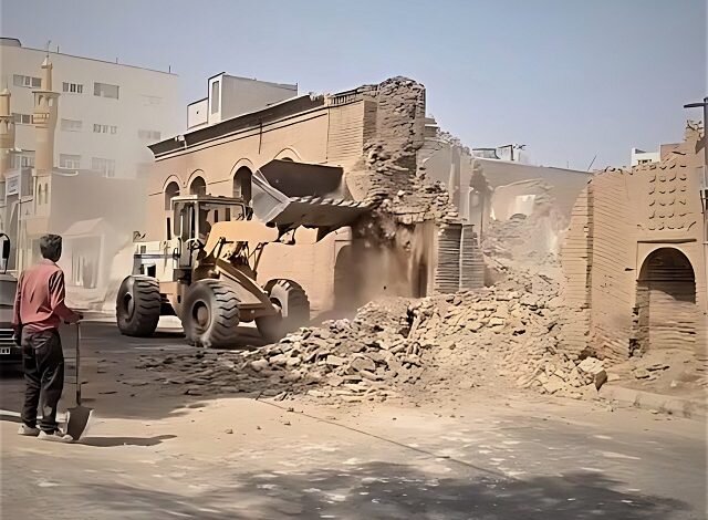 شهرداری در تخریب «پادگان روس‌ها» مقصر است