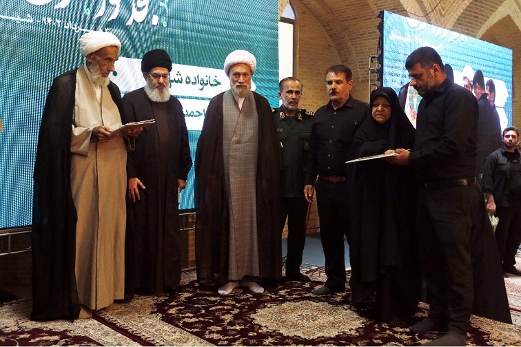 ایران امید جبهه مقاومت و آیت ا… خامنه‌ای امید ملت‌های مظلوم اسلام است