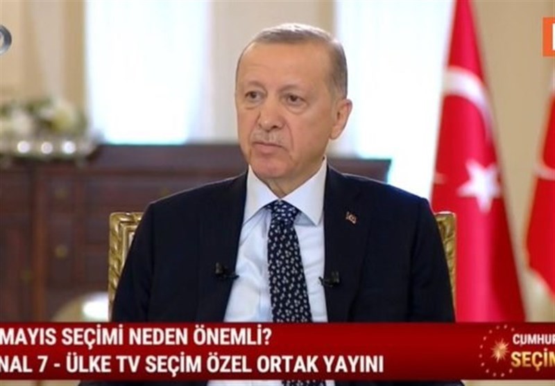 خرابی حال اردوغان در برنامه تلویزیونی و قطع برنامه